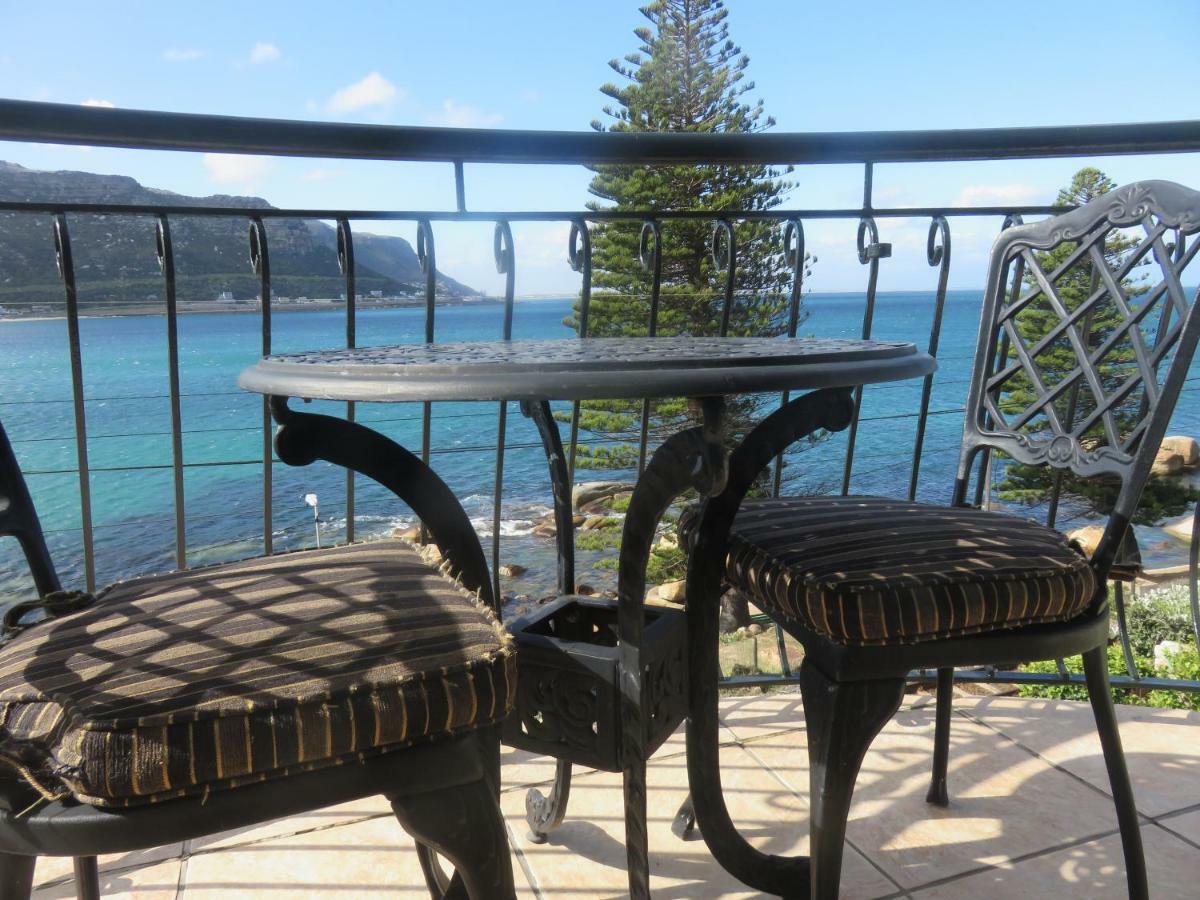 On-The-Rocks Apartment Fish Hoek Exterior photo